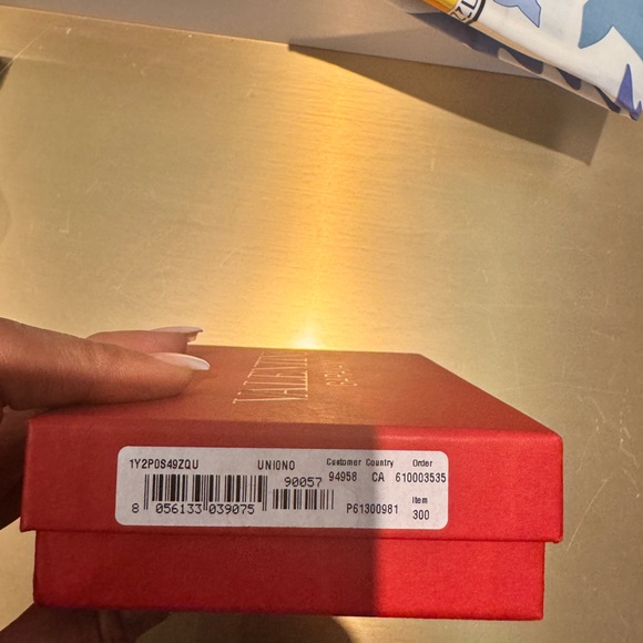 100% Authentic Brand new VALENTINO GARAVANI Neon VLTN Leather Wallet - Picture 7 of 7